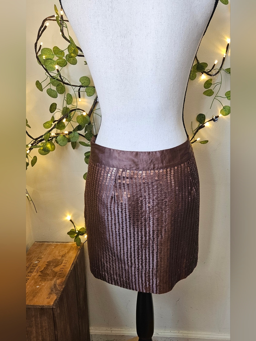 Gap chocolate Brown Sequin Embellished Mini Skirt Size 10 Side Zipper Fully line - Picture 3 of 9